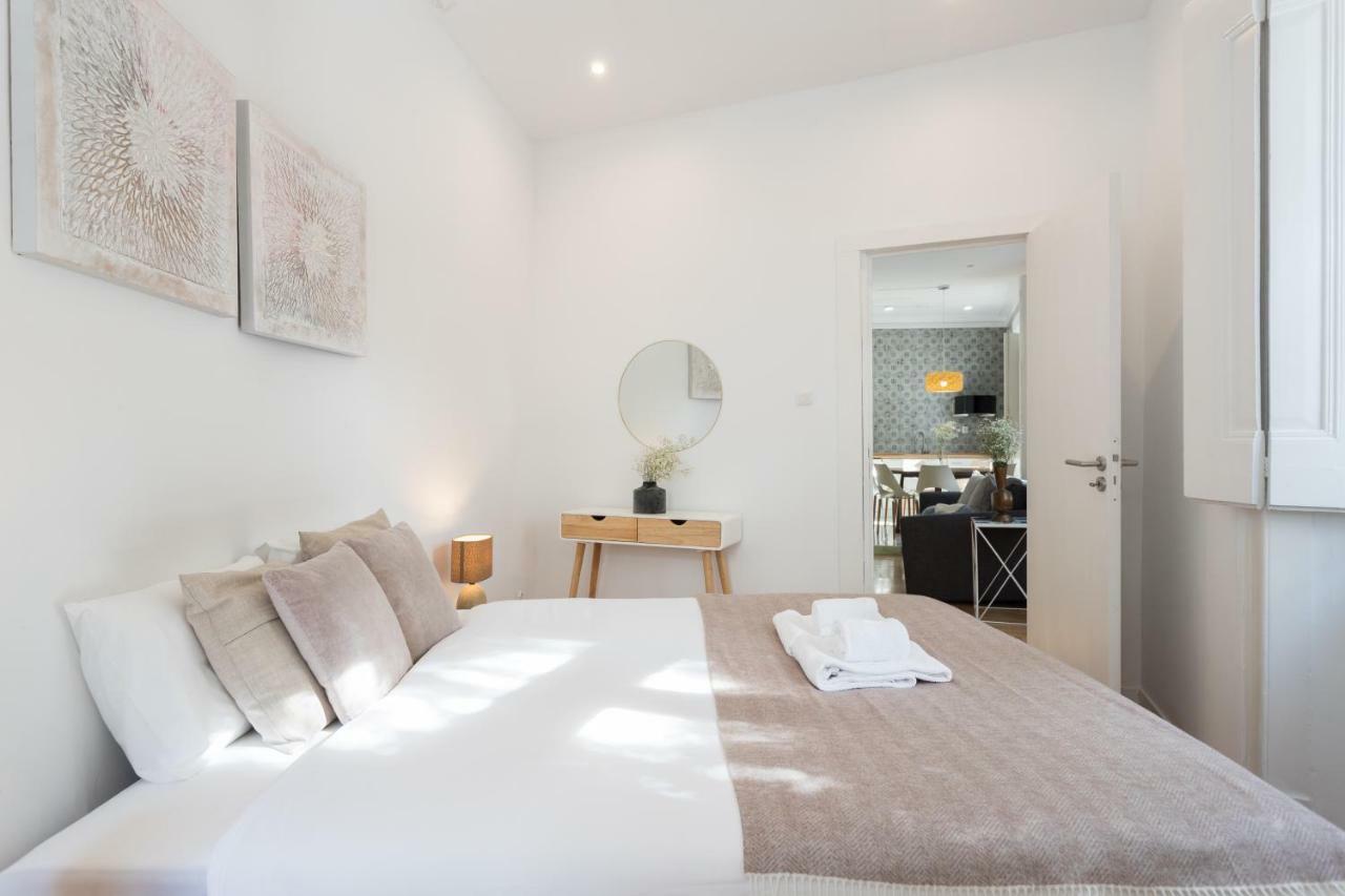 Alfama Tale Four-Bedroom Apartment W/ River View - By Lu Holidays Lisboa Kültér fotó